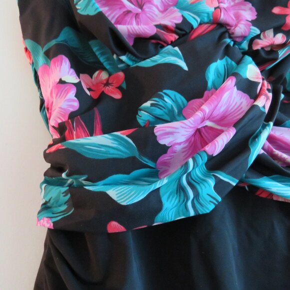LAND'S END Tropical Floral Ruched Slimming One Piece Swimsuit Black Pink - Sz 14 - Picture 6 of 15